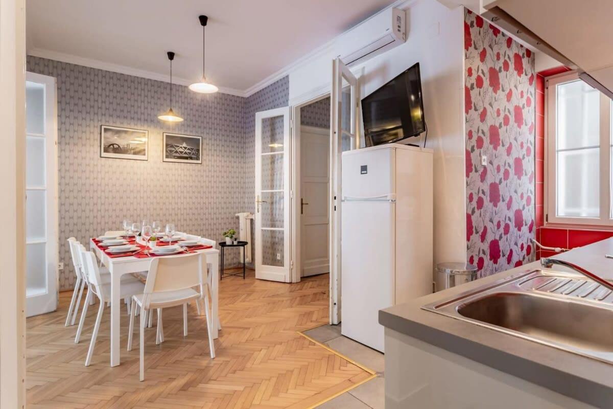 Home Away From Home In The Center Budapest Luaran gambar